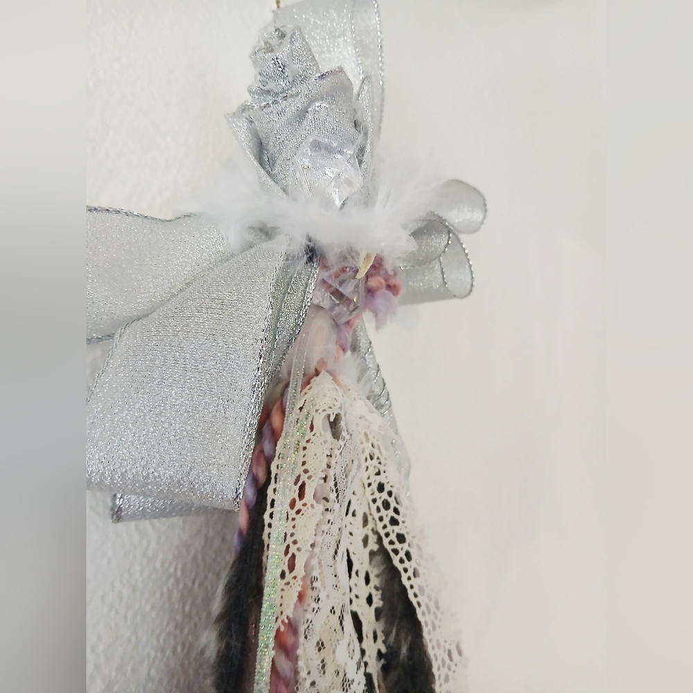Shabby Chic Rose Wand/Tassel